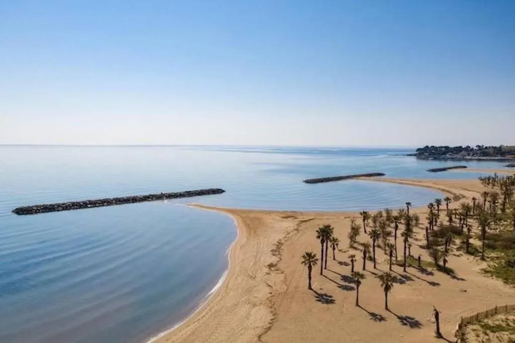 F2/4 Pers Plage-Commerces A Pieds-Parking Prive Saint Aygulf France