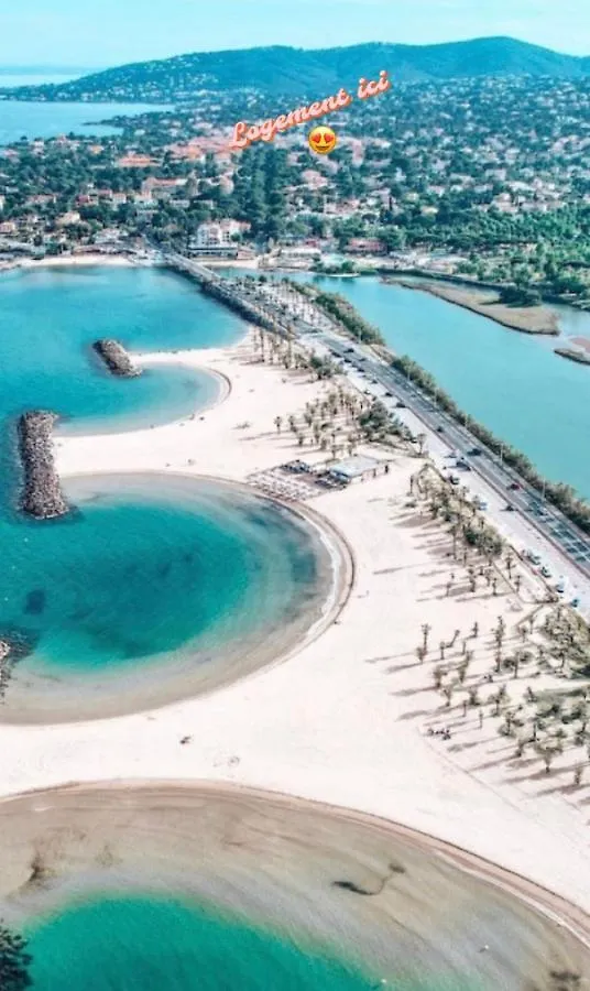 Apartment F2/4 Pers Plage-Commerces A Pieds-Parking Prive Saint Aygulf